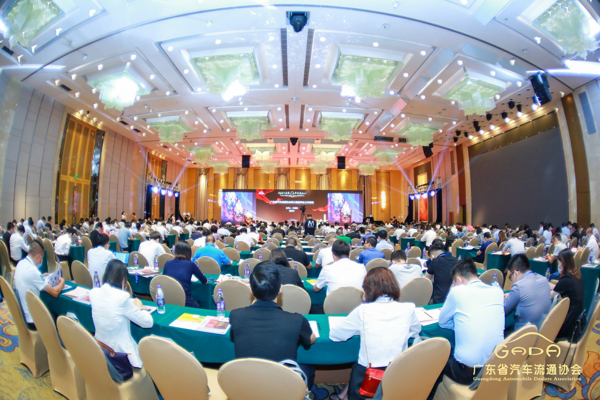 喜报丨上海圣安无人机监控技术有限公司“包揽”省汽车流通行业颁奖礼53项大奖(图1)